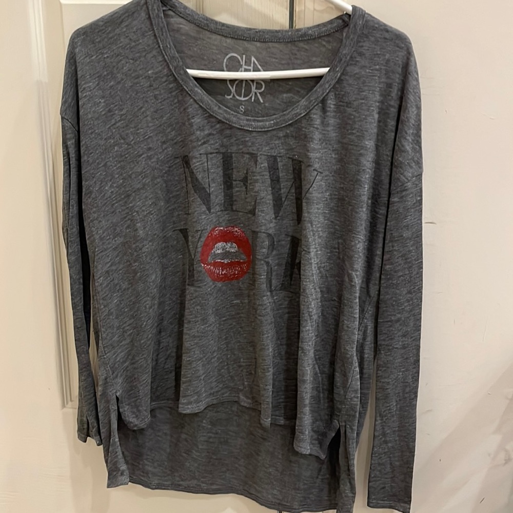 Chasor grey long sleeve shirt. New York on front . Size small